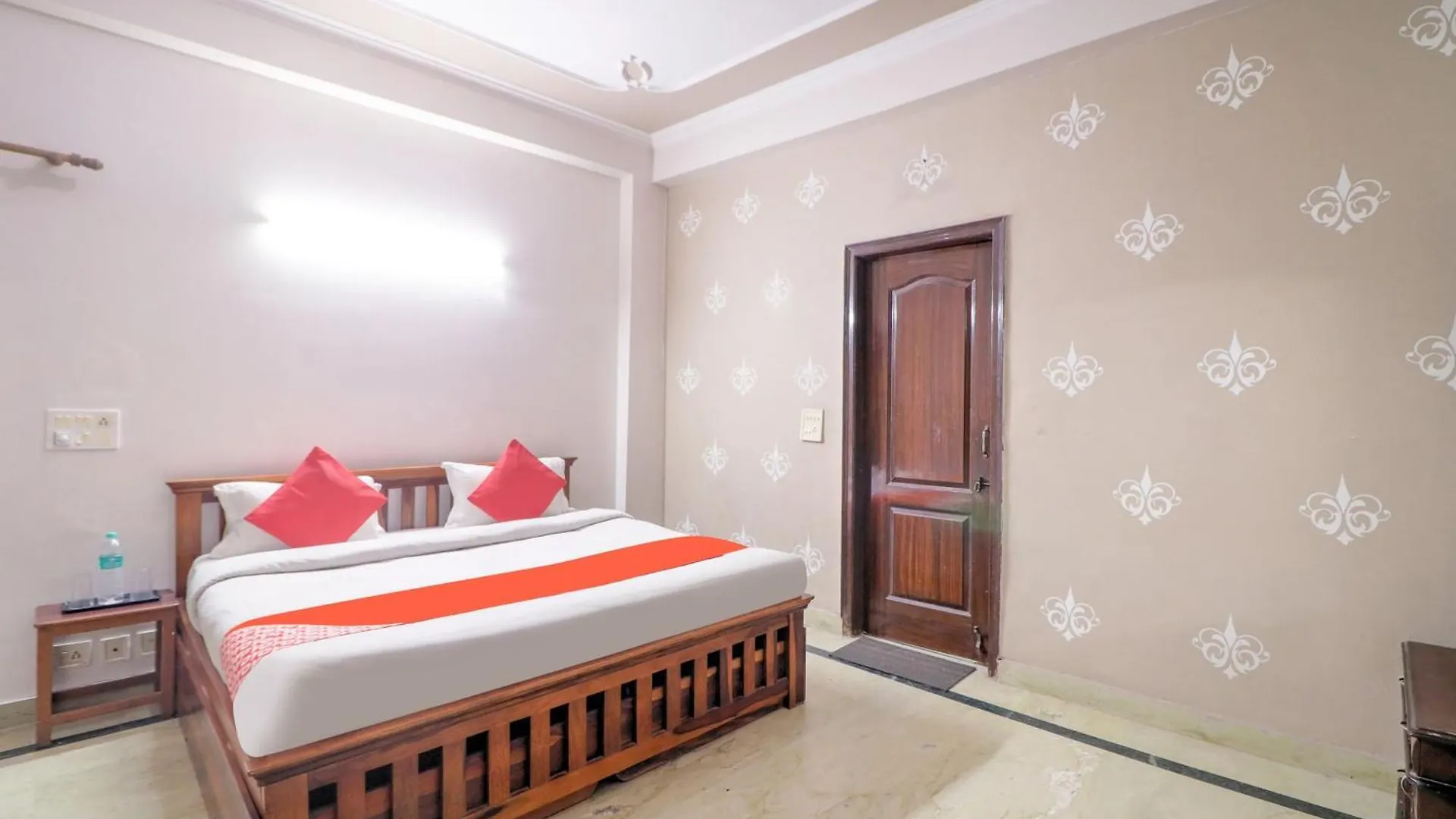 Hotel O Classy Inn New Delhi