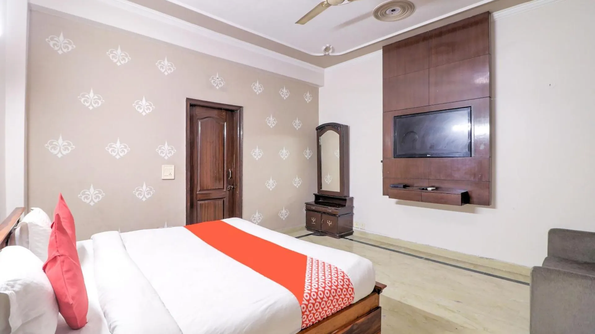 Hotel O Classy Inn New Delhi