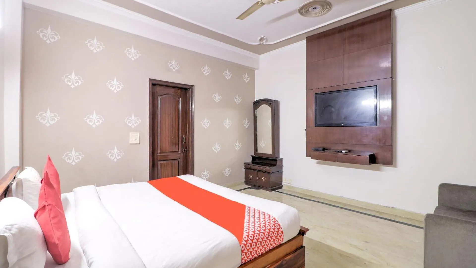 Hotel O Classy Inn New Delhi